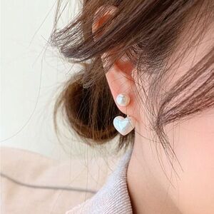 Faux pearl earrings​​​​​​​​​​​​​​​​​​​​​​​​​​​​